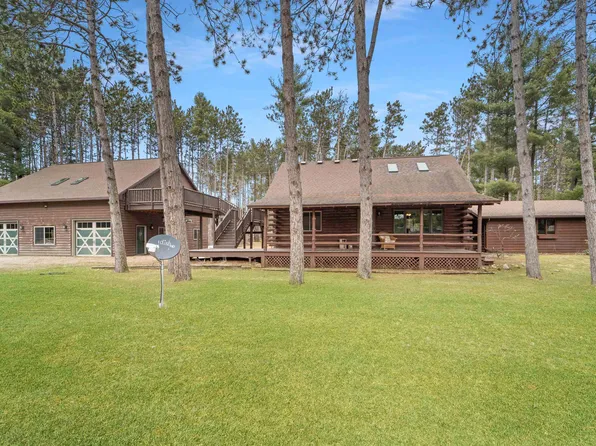 N2192 Birchwood Dr, Waupaca, WI 54981