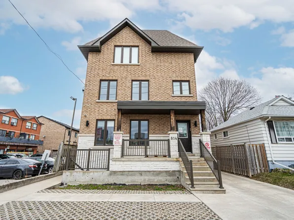 814 Glencairn Ave #B02, Toronto, ON M6B 2A3