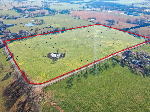 (undisclosed Address), Oak Grove, AR 72660