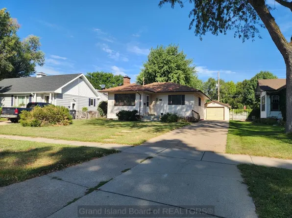1916 W Koenig St, Grand Island, NE 68803