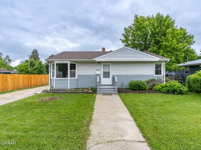 2509 9th Ave N, Grand Forks, ND, 58203