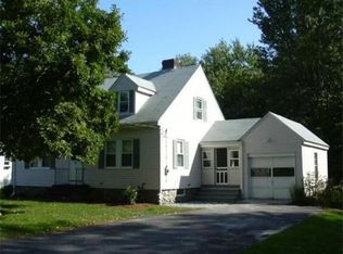 37 Chapman St, Dracut, MA 01826