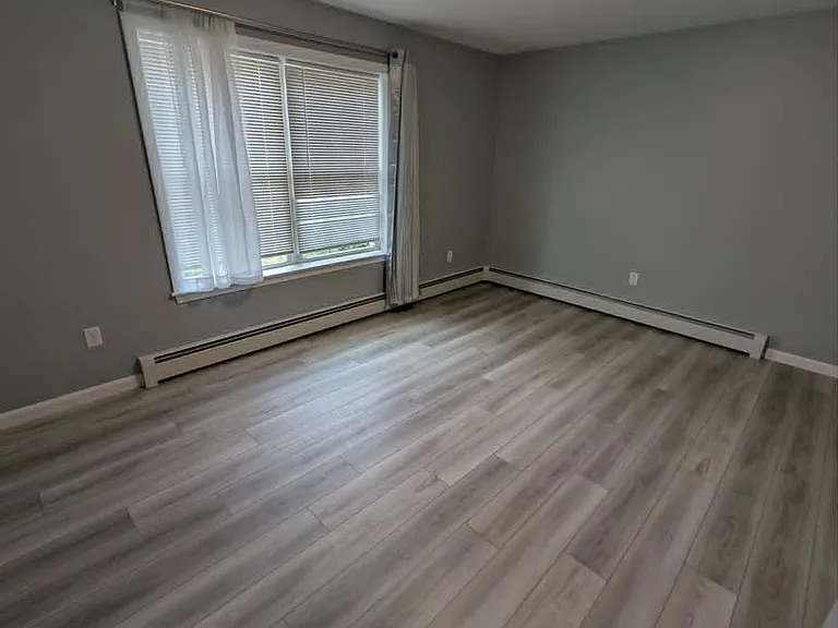 53 Oak St — Photo 17