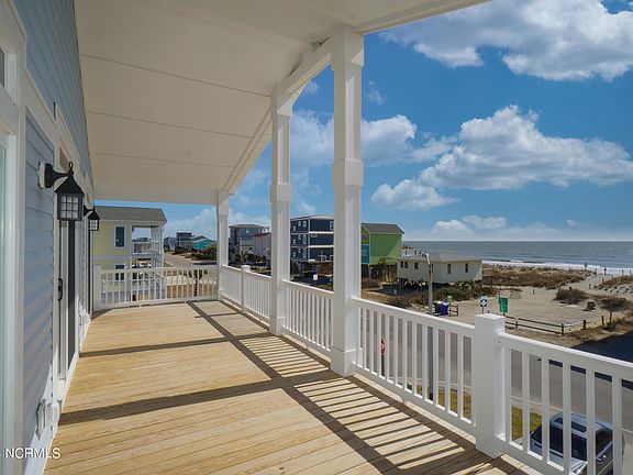 3rd image of 102 W Beach Drive