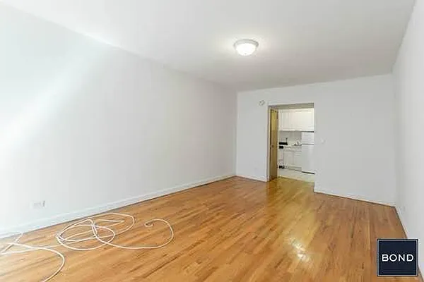 Rented by Bond New York | media 2