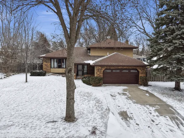 318 Dale Ave, Moorhead, MN 56560