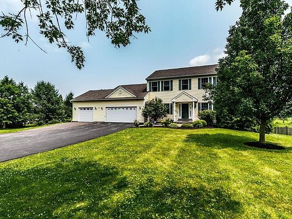 2nd image of 4920 Tinderbox Cir