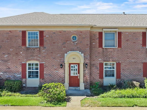 913 S Colonial Ct APT B, Indian Harbour Beach, FL 32937