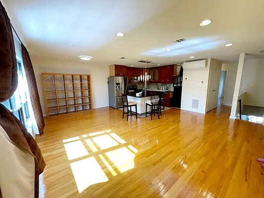 Rented by Brooklyn Property Group LLC | media 2