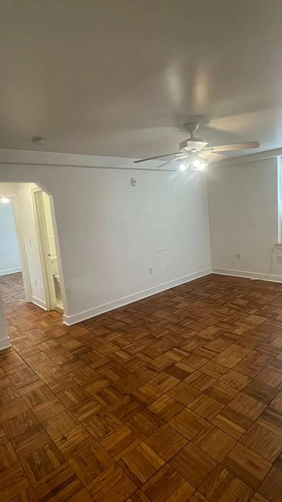 Building Photo - 931 Longfellow St NW #201