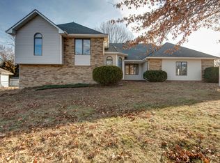 3864 N Franklin Ave, Springfield, MO 65803