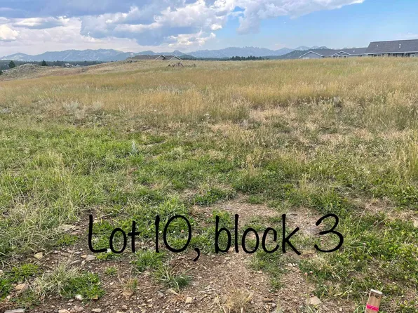 10 Stone Hill Dr, Custer, SD 57730