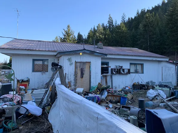 9547 Bull Lake Rd, Troy, MT 59935