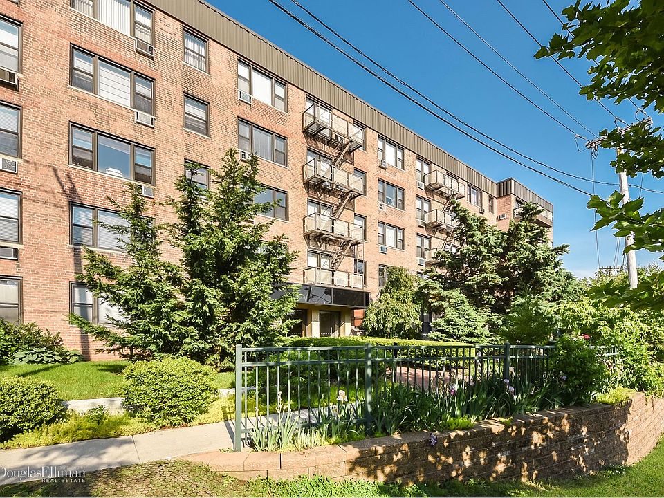 1st image of 2 Birchwood Ct APT 3B