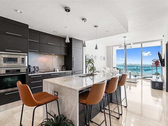 4th image of 900 Biscayne Blvd APT 3704