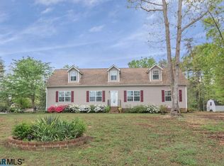 170 Axtell Rd, Howardsville, VA 24562
