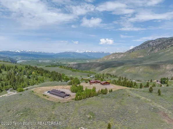 6350 S Squaw Creek Rd, Jackson, WY 83001
