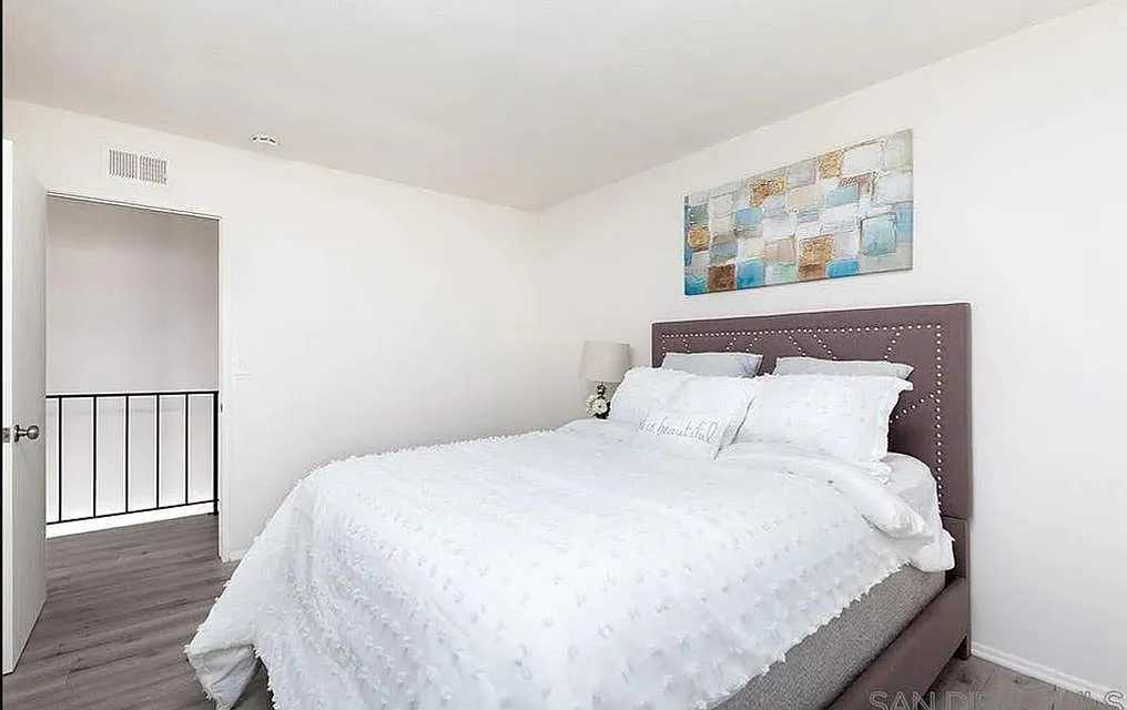 2 bed, 924 sqft, $2,800 — Photo 3