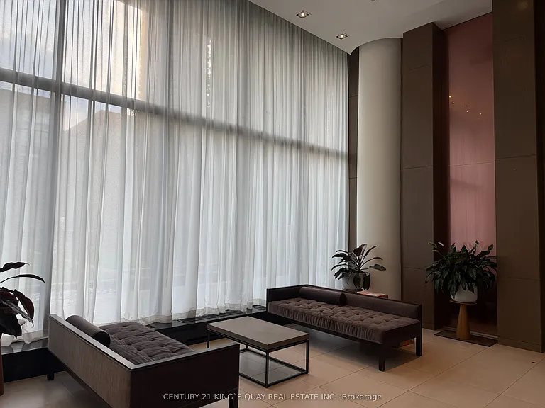121 McMahon Dr #803 — Photo 3