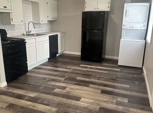 Newly Remodeled 2 Bedroom, 1 Bathroom Triplex, Paragould, AR 72450