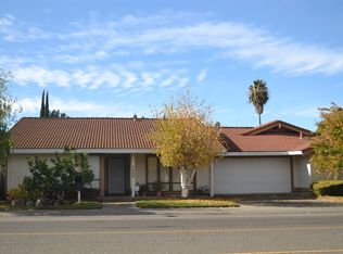 7040 Greenhaven Dr, Sacramento, CA