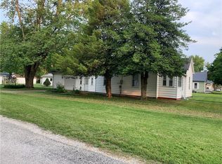 500 S Sheridan St, Pana, IL 62557