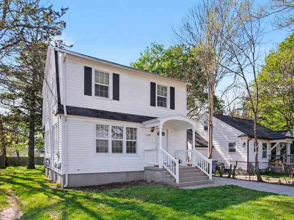 1219 Ball Ave NE, Grand Rapids, MI 49505