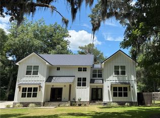 1066 Doboy Ct SE, Darien, GA 31305