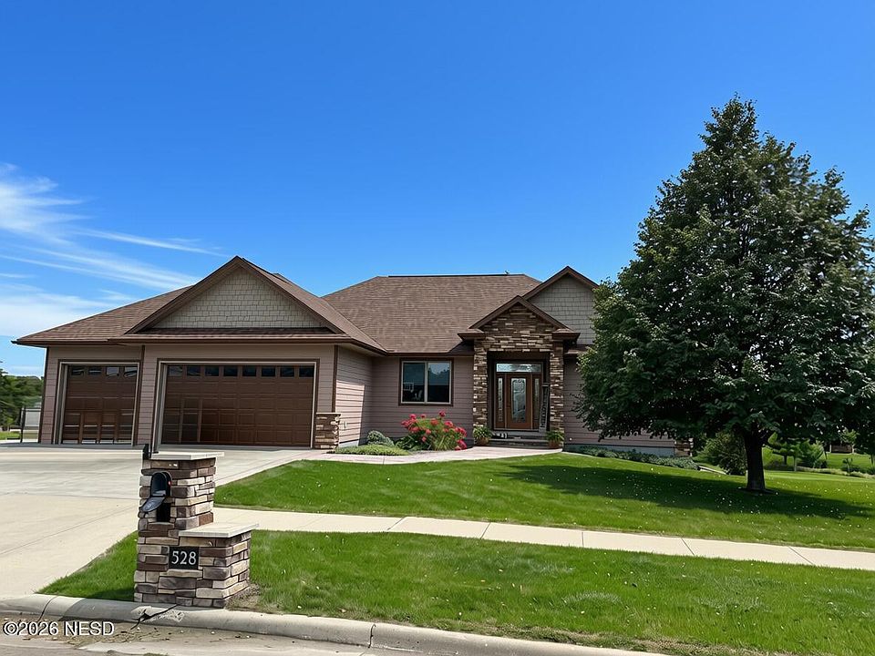 1st image of 528 Crystal Ct NW