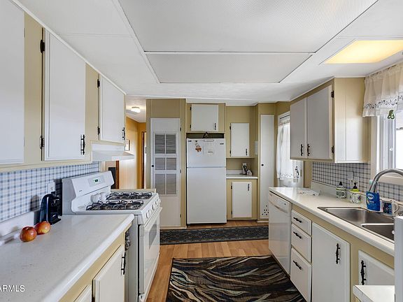 5th image of 305 S Val Vista Drive #162