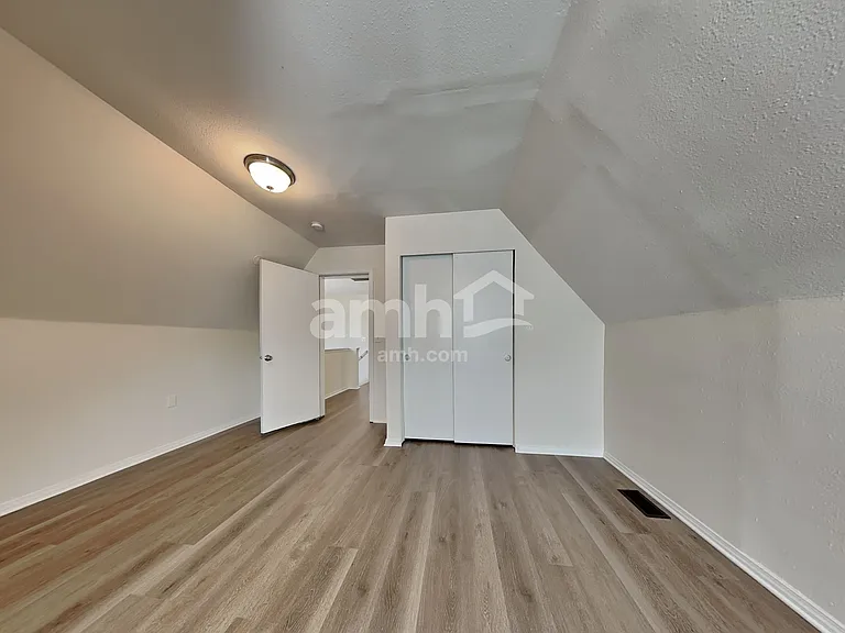 2605 187th St E — Photo 11