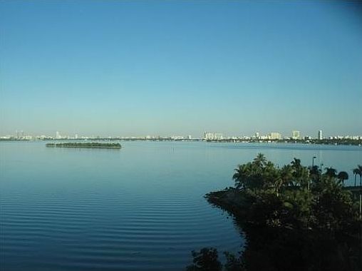 3rd image of 2000 N Bayshore Dr APT 1511