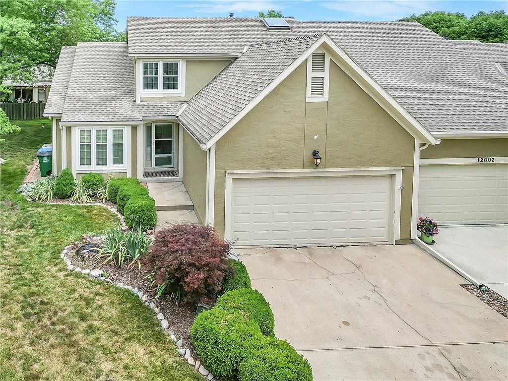 12001 Grandview St, Overland Park, KS 66213 Zillow