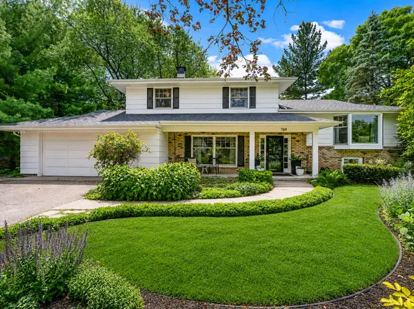 768 Lower Colonial Dr, Mendota Heights, MN 55118