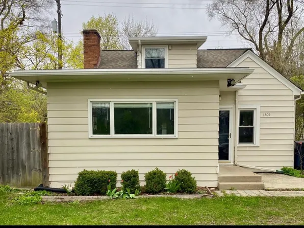 1205 E Stadium Blvd, Ann Arbor, MI 48104