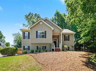 902 Cobblestone Trl, Canton, GA 30114
