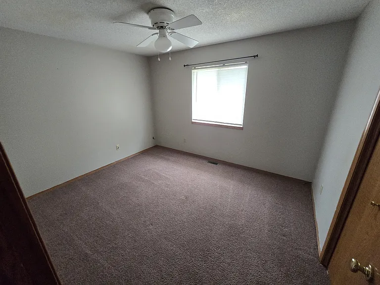 2329 S Fieldcrest St — Photo 9