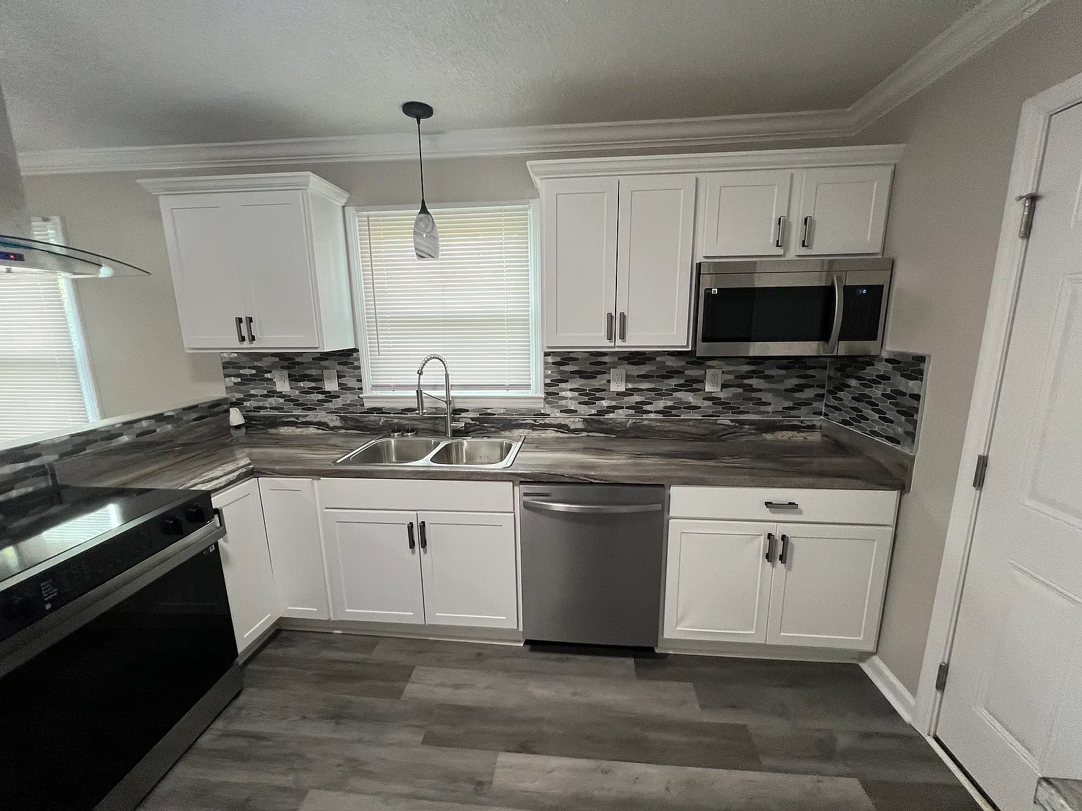 6309 Matic Rd NW — Photo 2