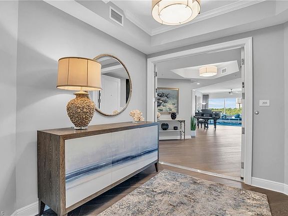 3rd image of 4800 Pelican Colony BLVD #201