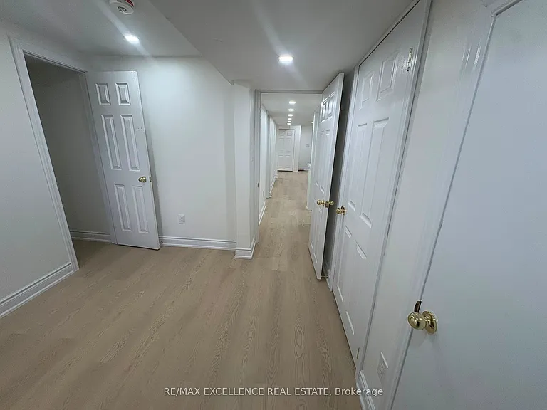 66 Townley Cres #BASEMENT — Photo 6