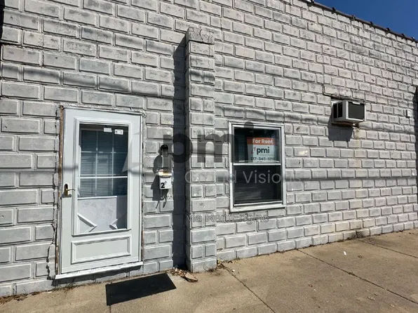 2 E Jefferson Ave, Casey, IL 62420