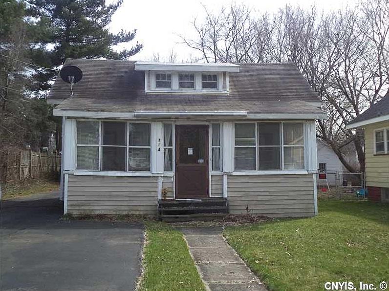 1st image of 114 Cordova St
