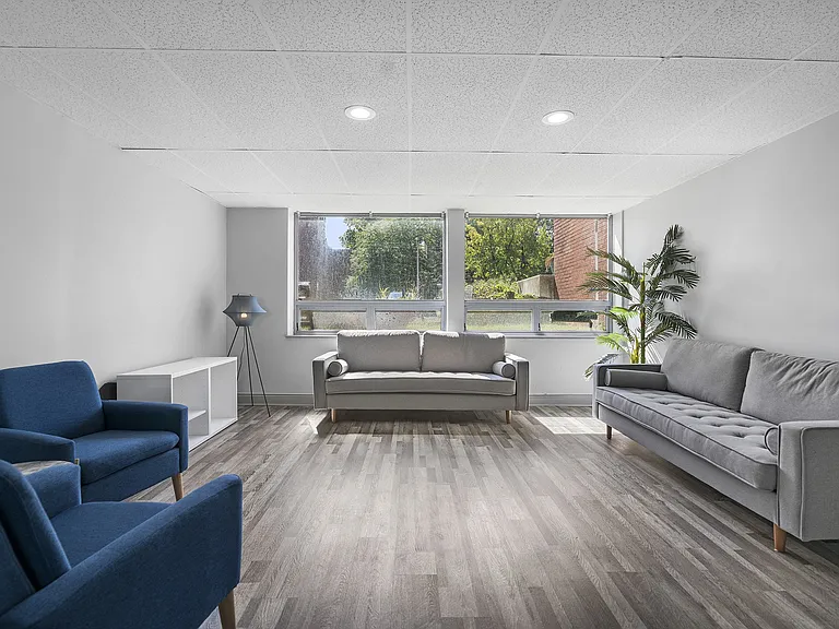 Campus Edge Apts — Photo 9