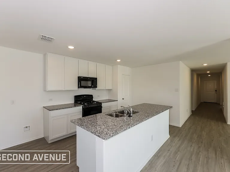 11703 Spraberry Way — Photo 3