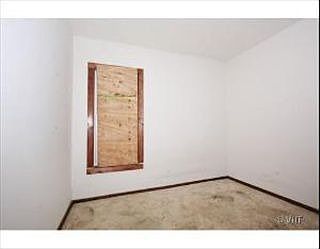 5th image of 9301 S La Salle St