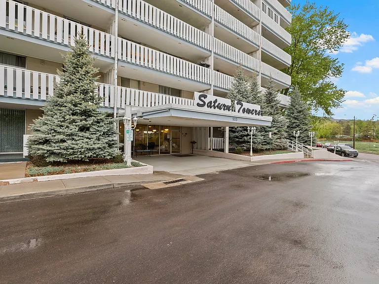 900 Saturn Dr #807 — Photo 2