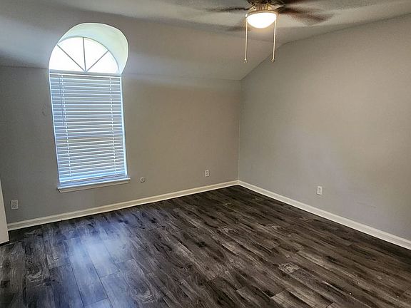 3rd image of 1601 N Bryant St APT 42
