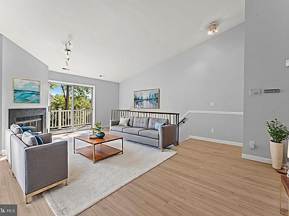 3rd image of 20172 Locustdale Dr #221