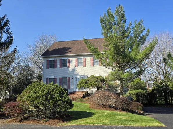 107 Beth Ellen Dr, Lewisburg, PA 17837