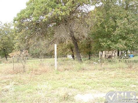 2nd image of 238 Flores Oaks Dr